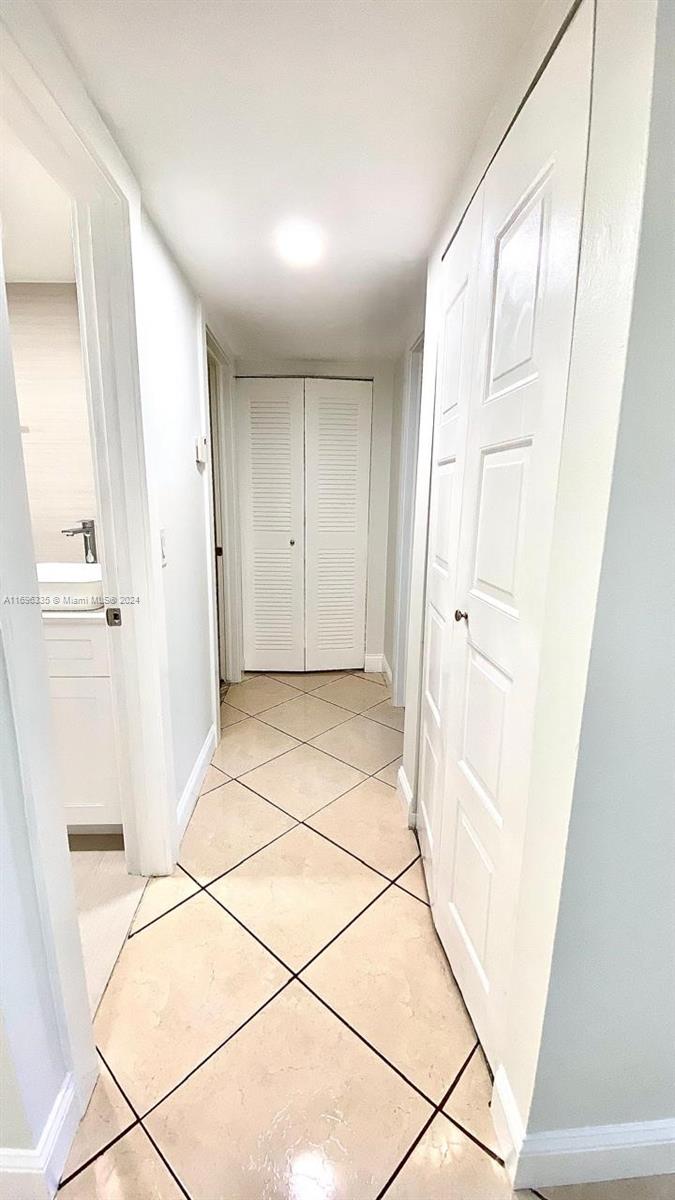 BOCA TOWNE CENTRE CONDO - Residential Lease