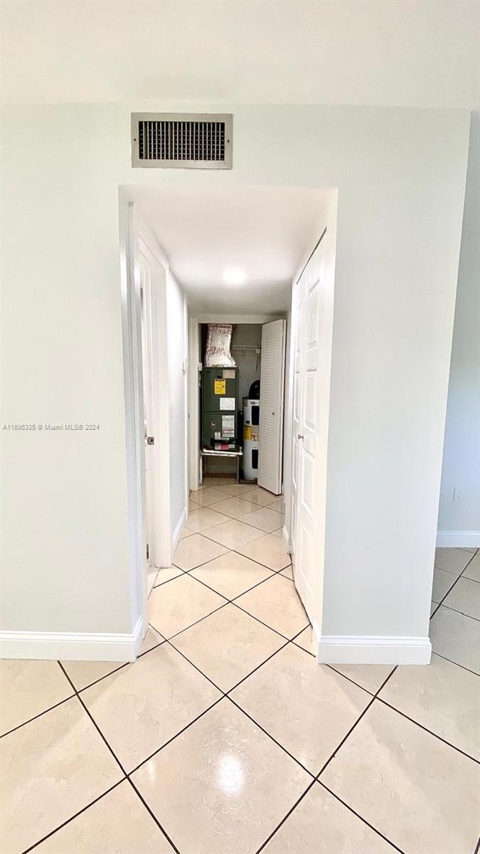 BOCA TOWNE CENTRE CONDO - Residential Lease