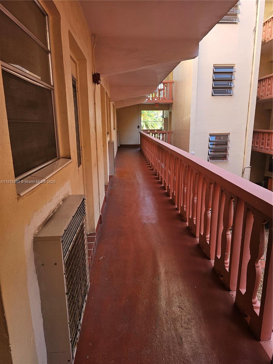 FIRST GULFSTREAM GARDEN - Residential Lease