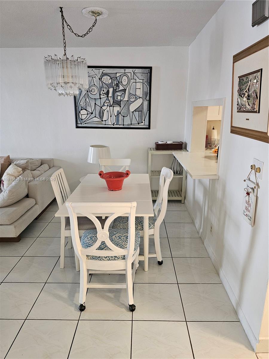 FIRST GULFSTREAM GARDEN - Residential Lease