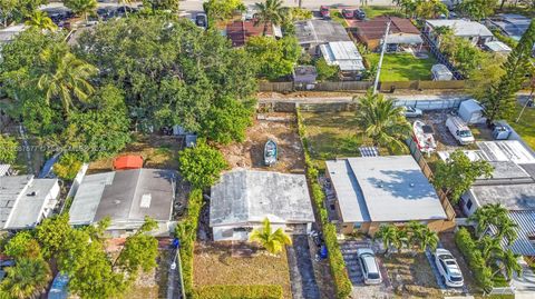 Single Family Residence in North Miami Beach FL 1640 183rd St 1.jpg