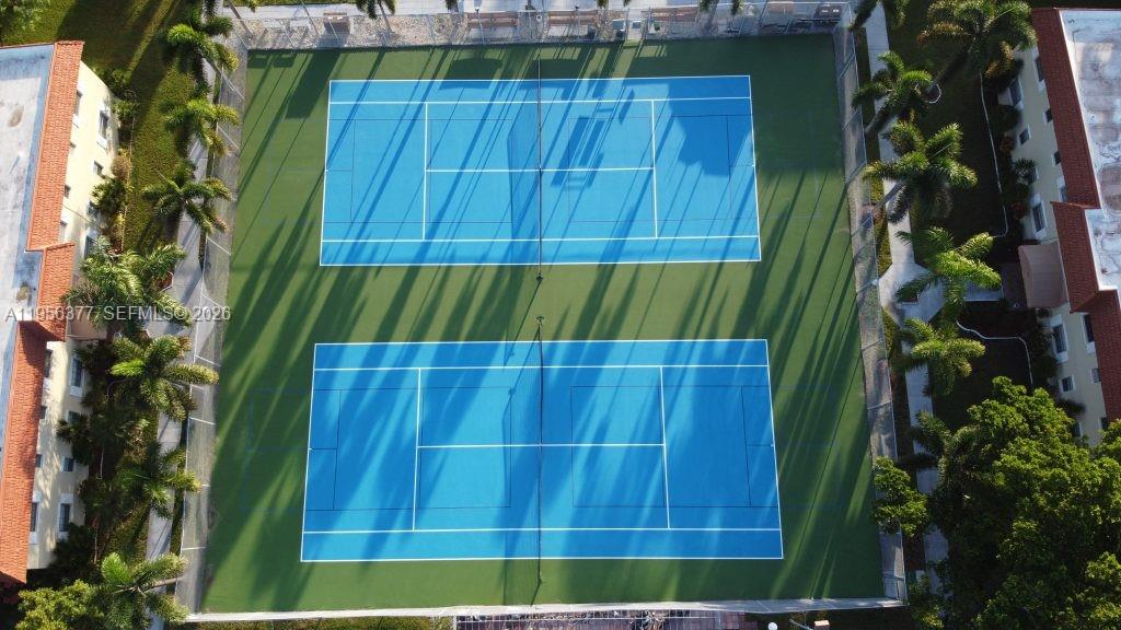 MEADOWS CONDO - Residential