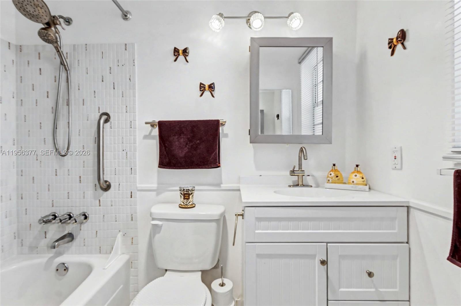 MEADOWS CONDO - Residential