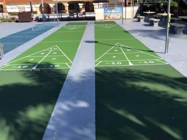 MEADOWS CONDO - Residential