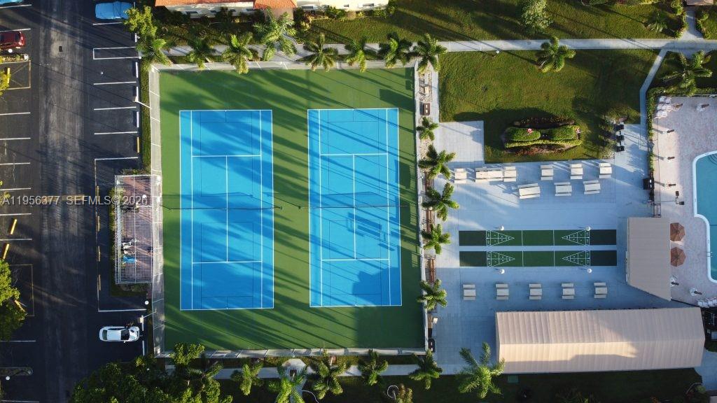 MEADOWS CONDO - Residential