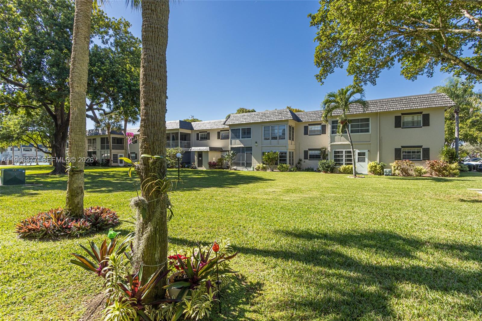 MEADOWS CONDO - Residential