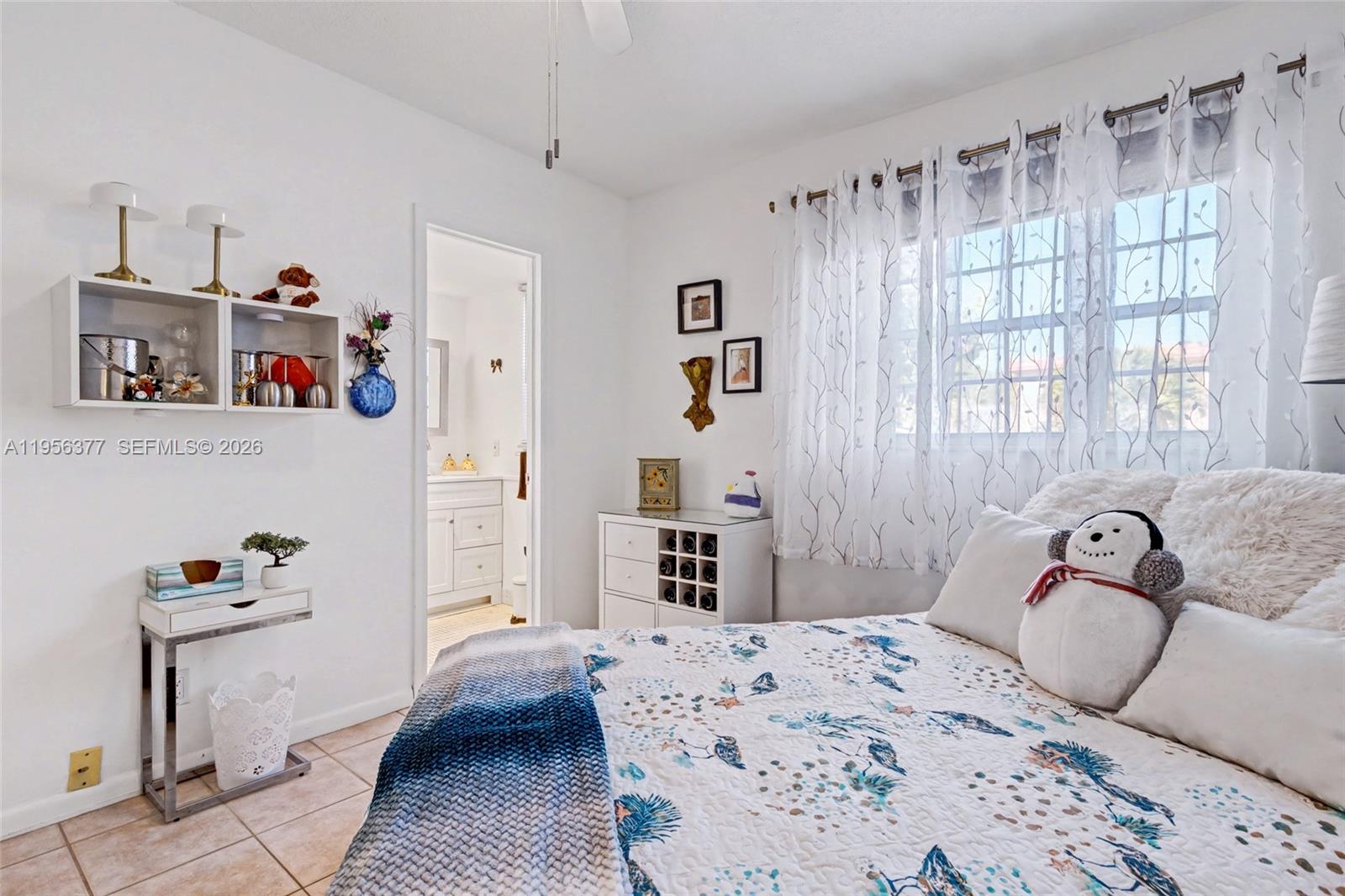 MEADOWS CONDO - Residential