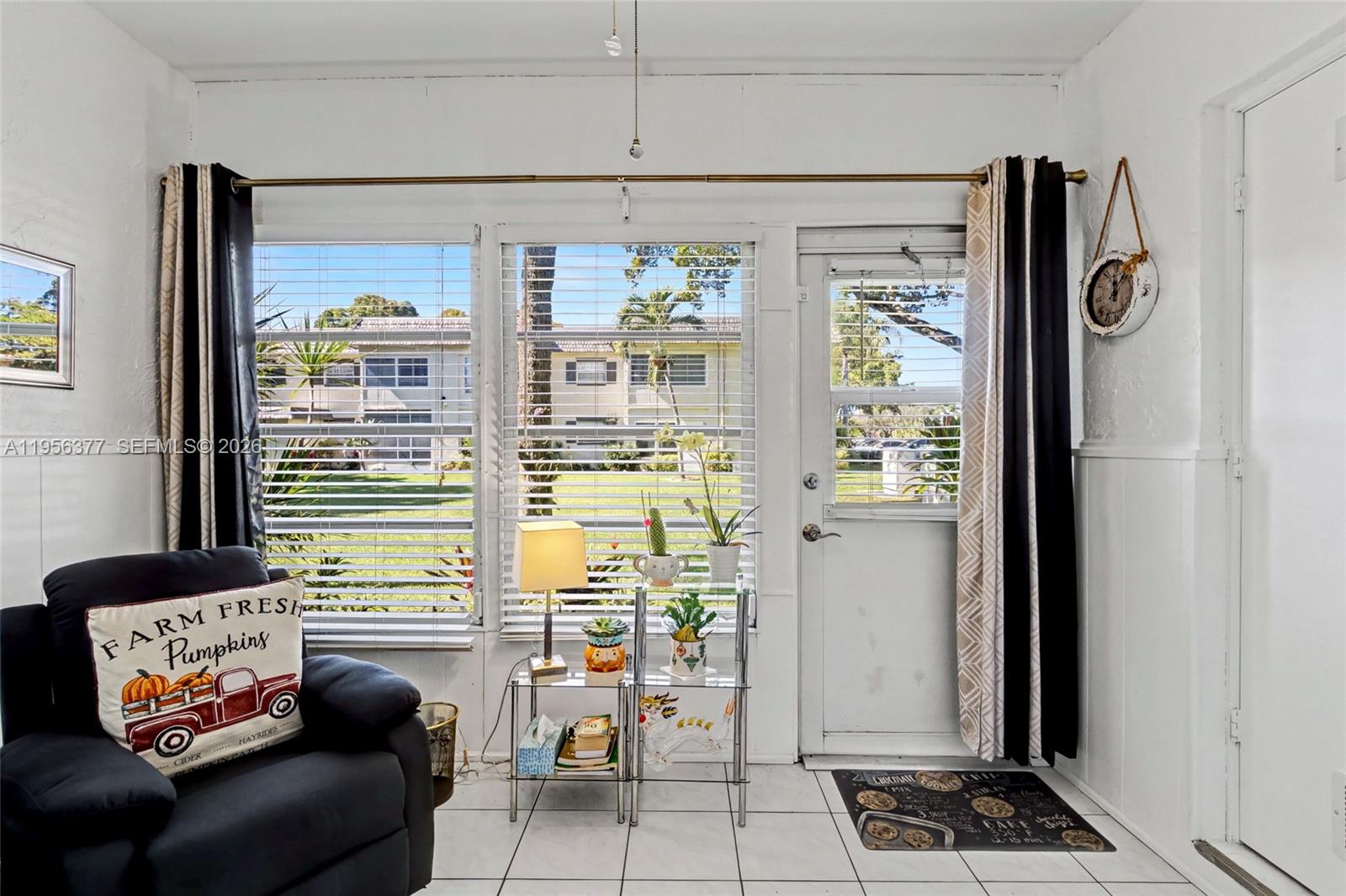 MEADOWS CONDO - Residential