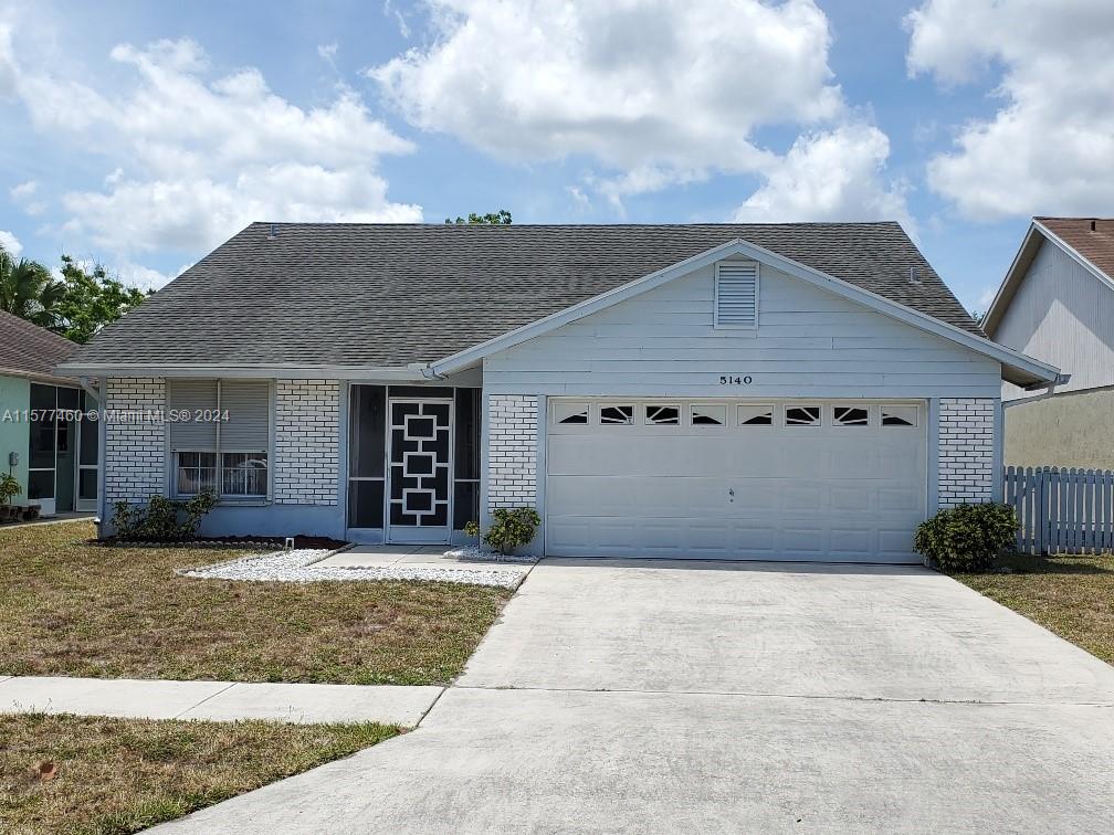 Property for Sale at 5140 Arbor Glen Cir Cir, Lake Worth, Palm Beach County, Florida - Bedrooms: 3 
Bathrooms: 2  - $425,000