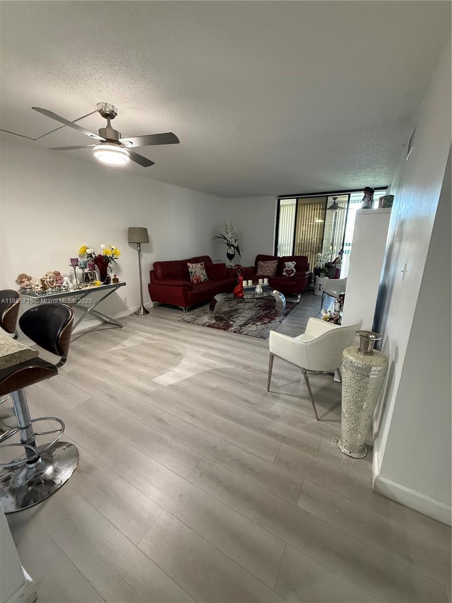 VISTA DEL LAGO CONDO PH 2 - Residential Lease