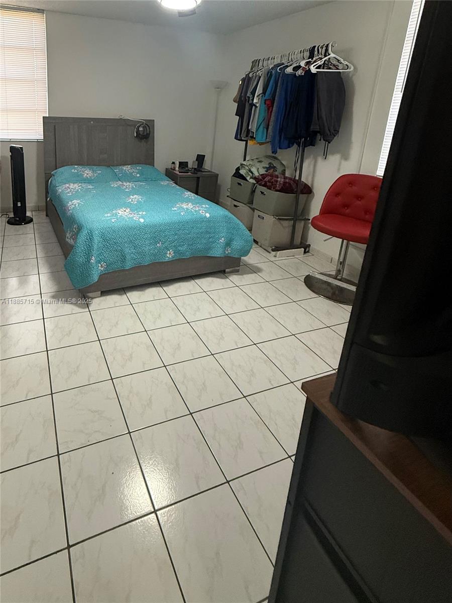 VISTA DEL LAGO CONDO PH 2 - Residential Lease