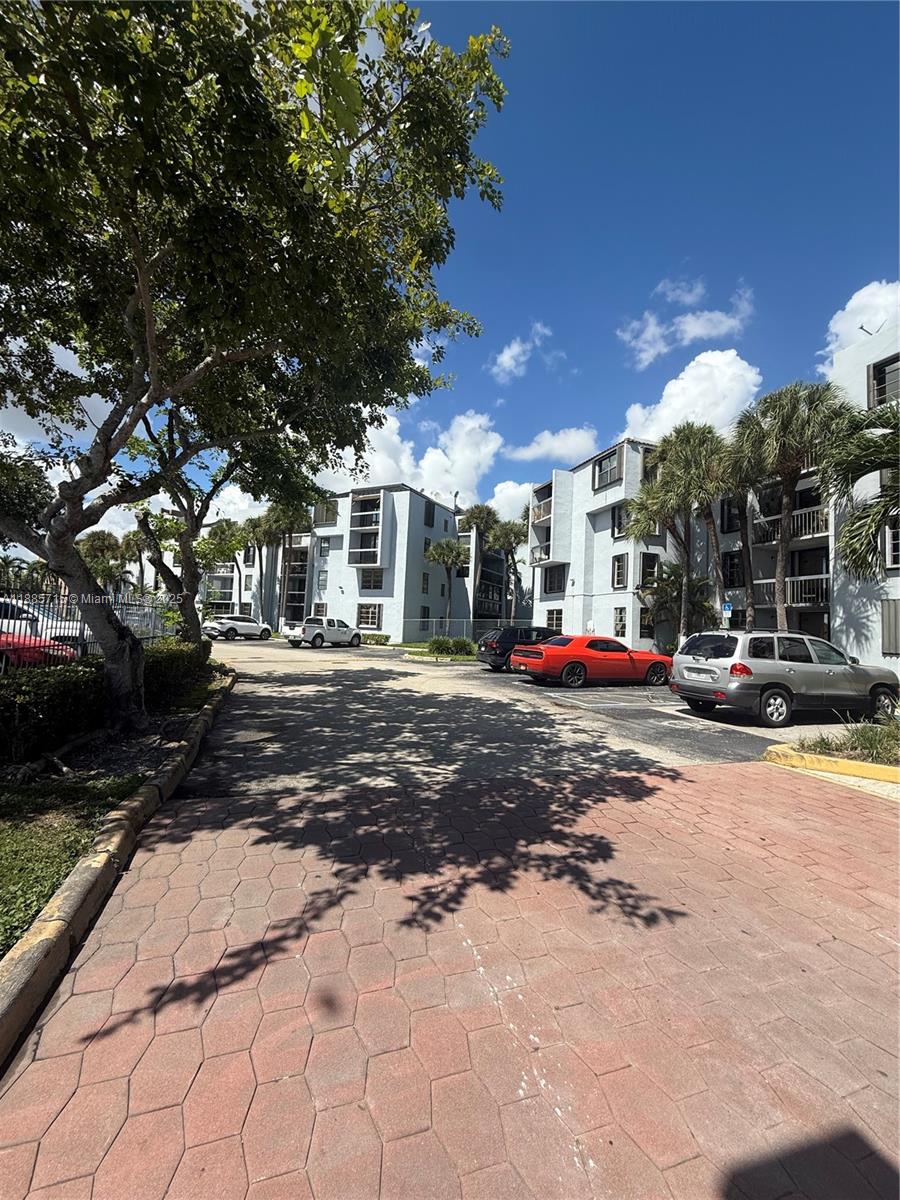 VISTA DEL LAGO CONDO PH 2 - Residential Lease