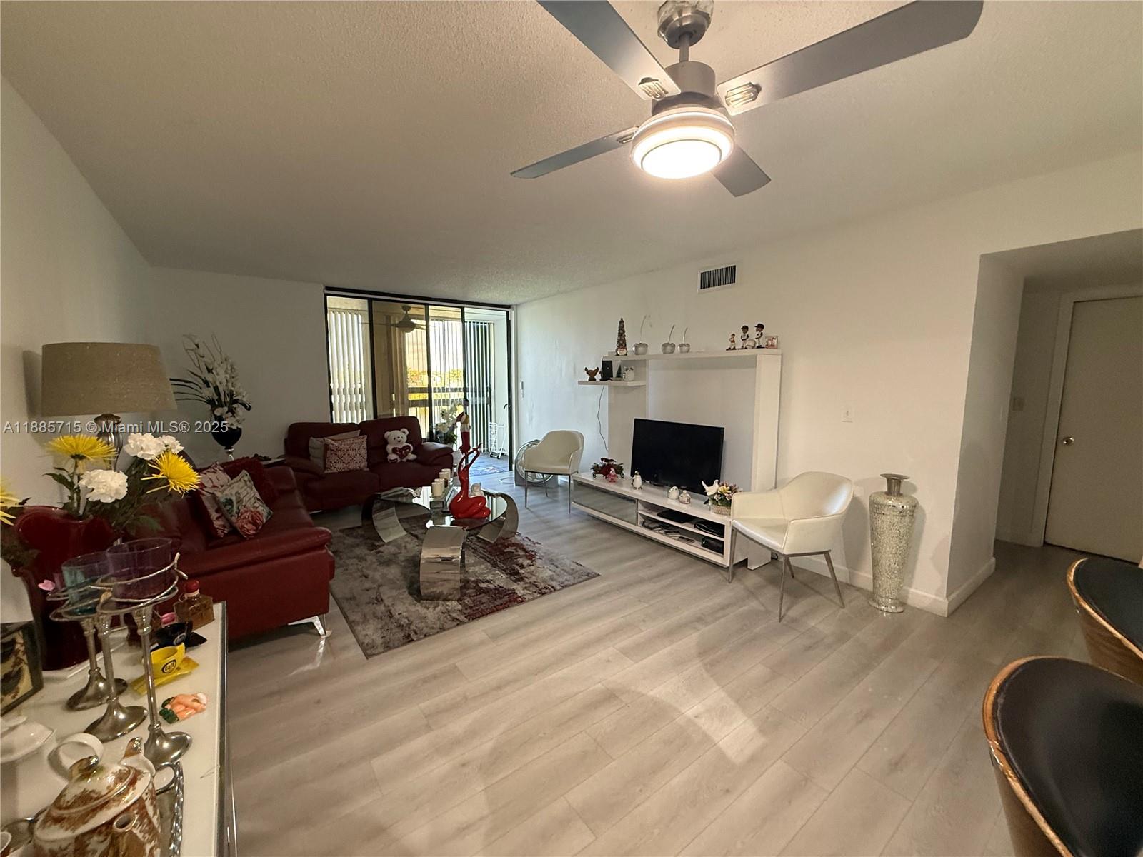 VISTA DEL LAGO CONDO PH 2 - Residential Lease