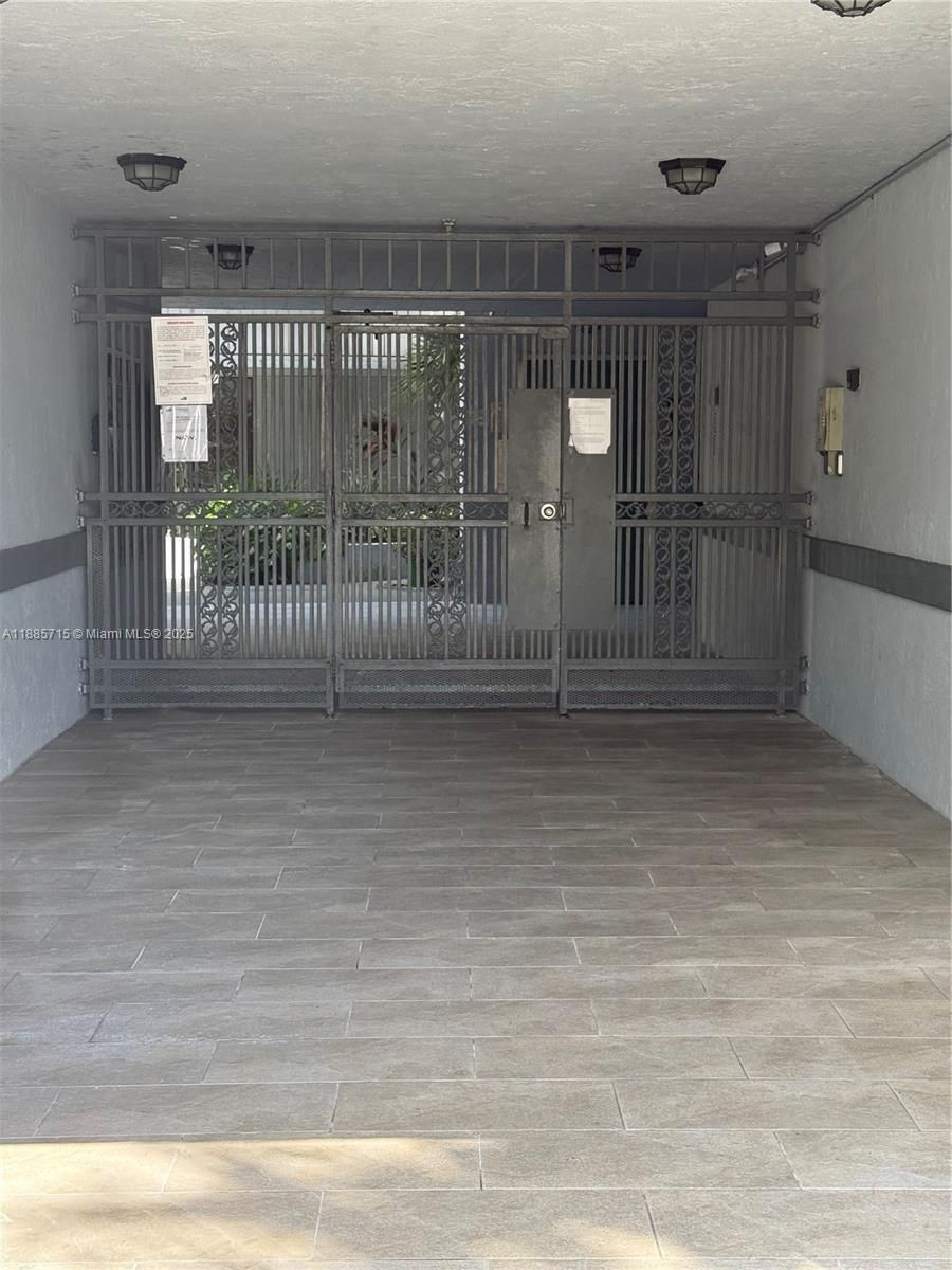 VISTA DEL LAGO CONDO PH 2 - Residential Lease