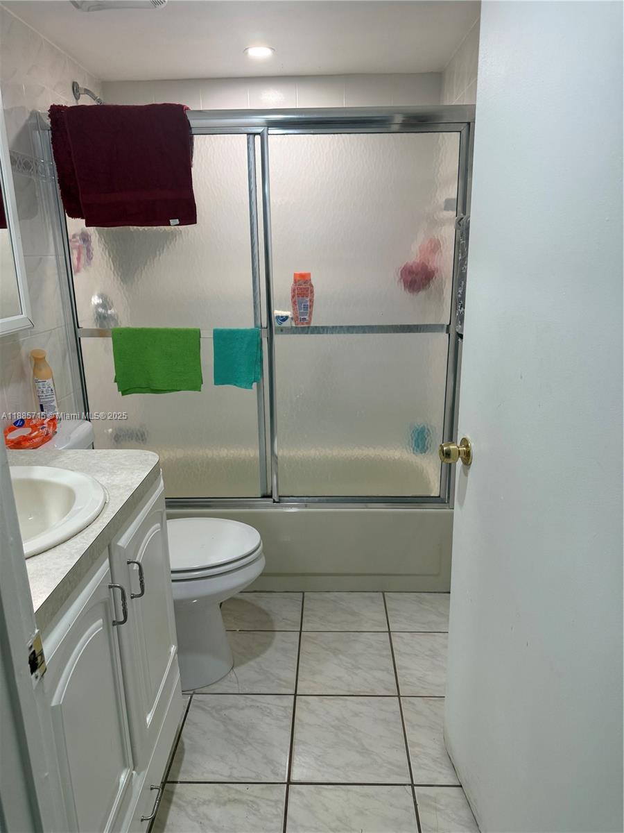 VISTA DEL LAGO CONDO PH 2 - Residential Lease