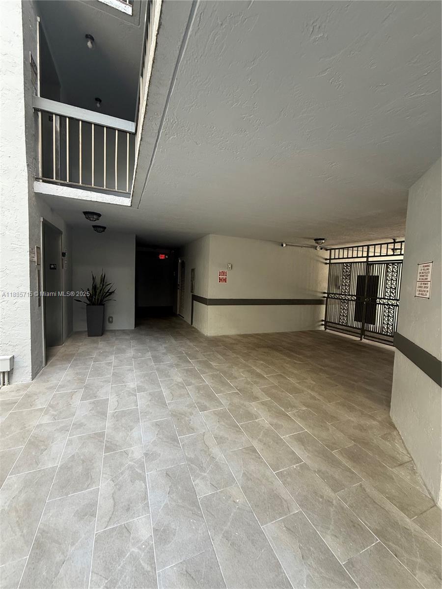 VISTA DEL LAGO CONDO PH 2 - Residential Lease