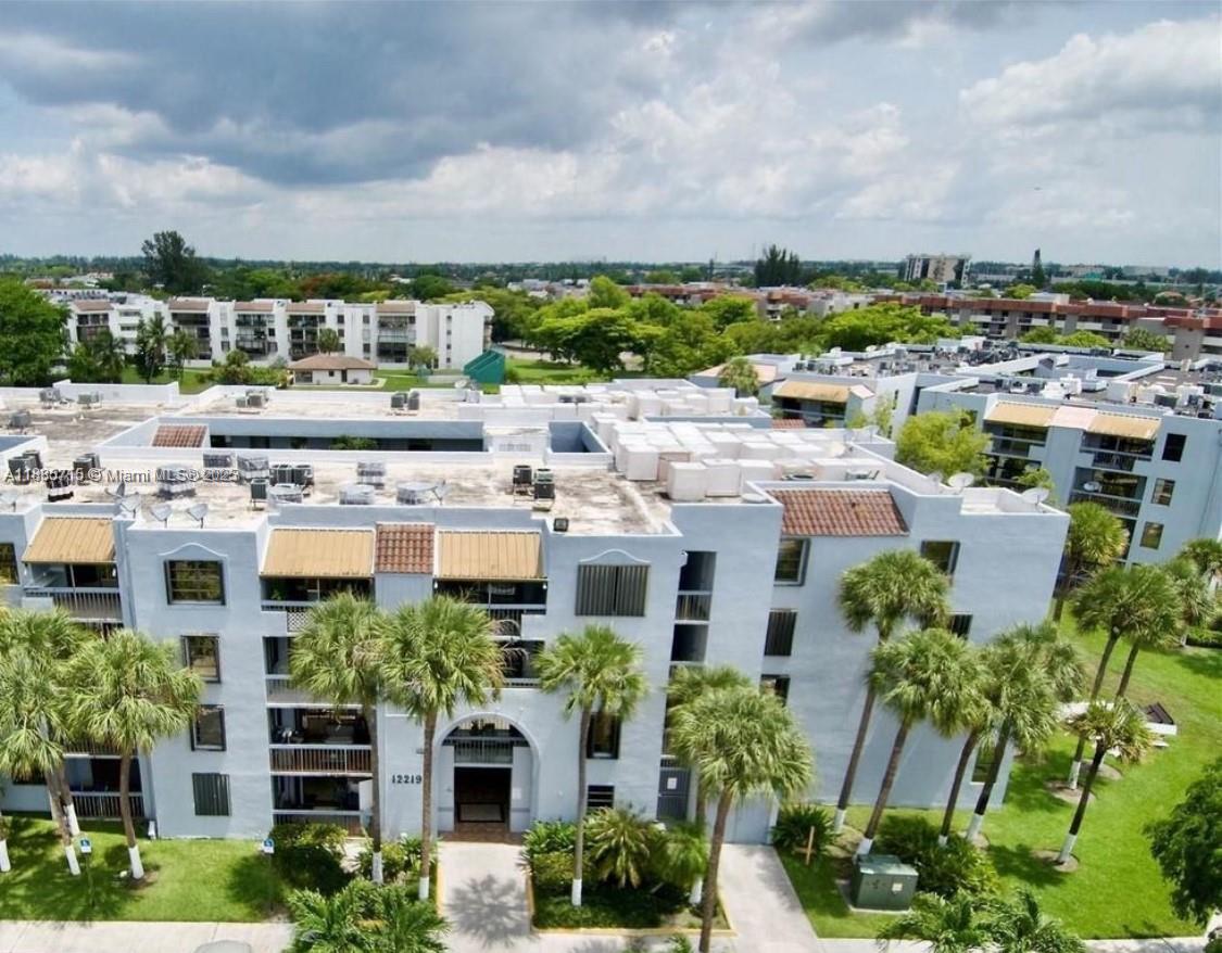 VISTA DEL LAGO CONDO PH 2 - Residential Lease