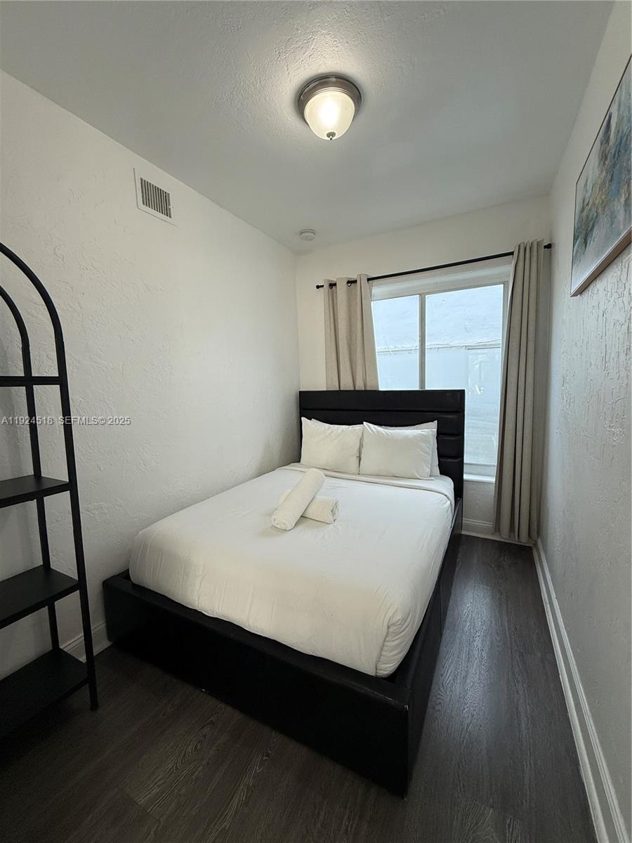 LINCOLN SUB - Residential Lease