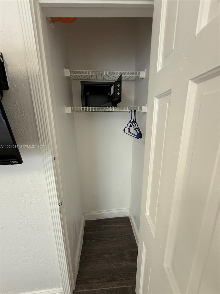 LINCOLN SUB - Residential Lease