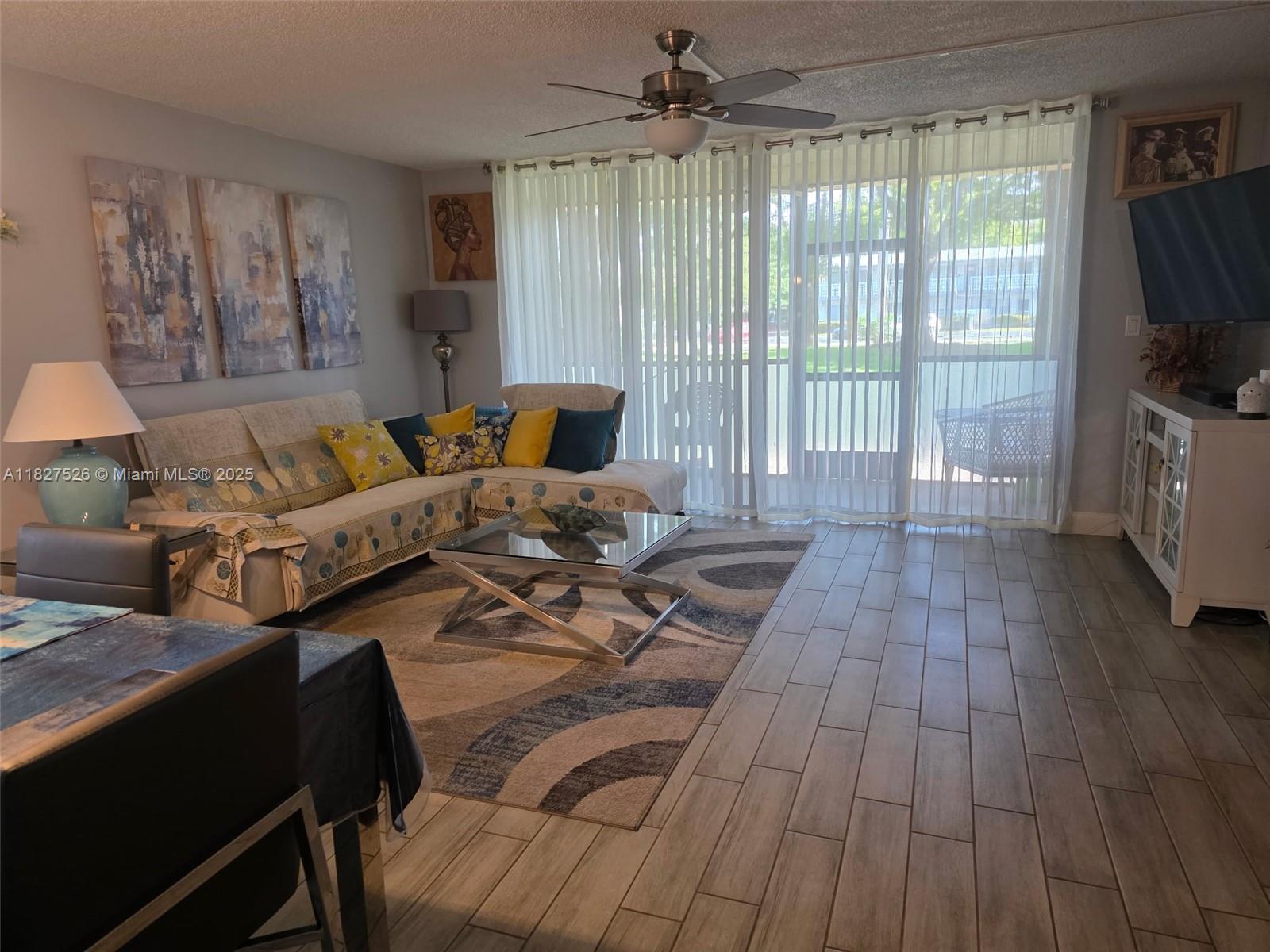 6800 Cypress Rd 106