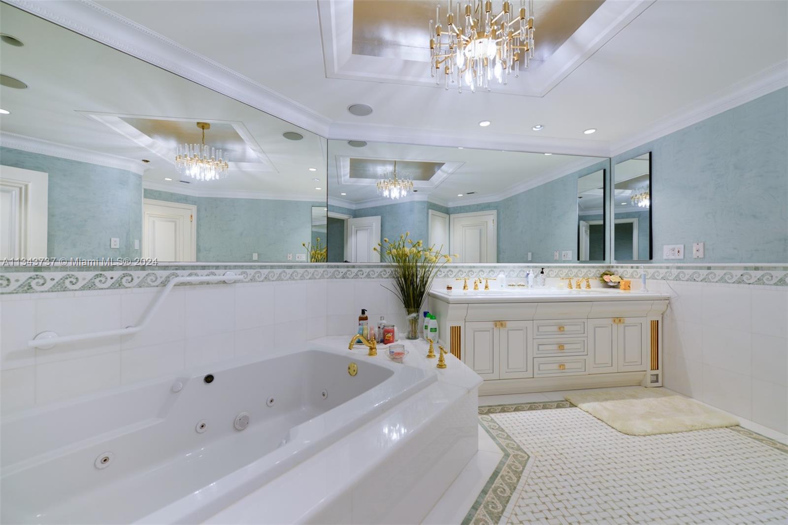 2800 ISL BLVD WILLIAMS IS - Residential