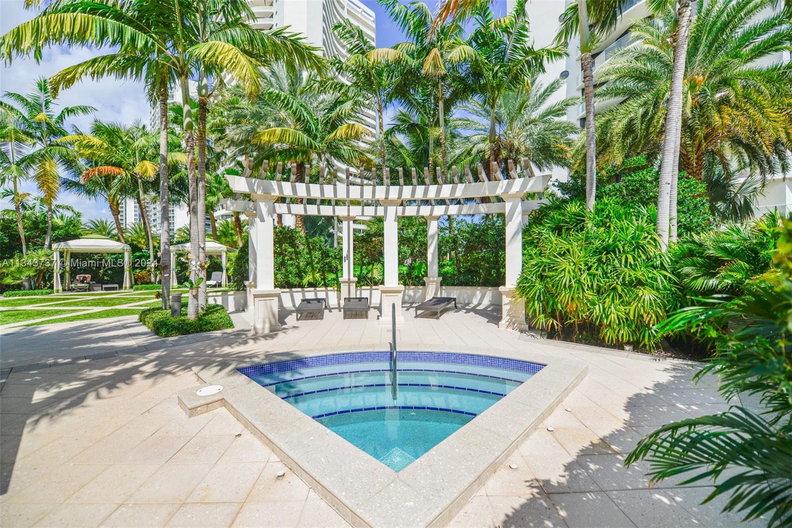 2800 ISL BLVD WILLIAMS IS - Residential