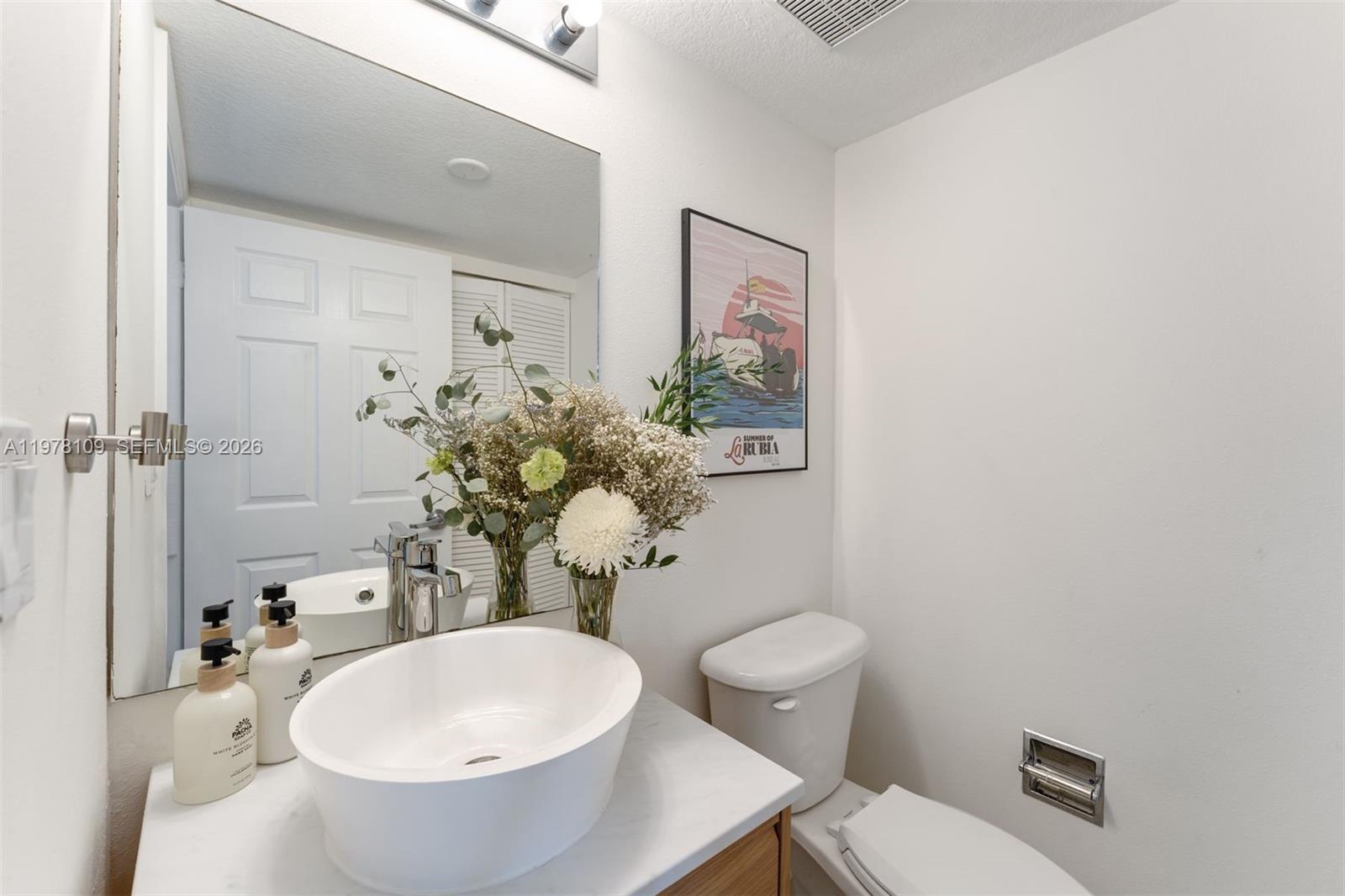 LAS BRISAS OF MIAMI BEACH - Residential Lease