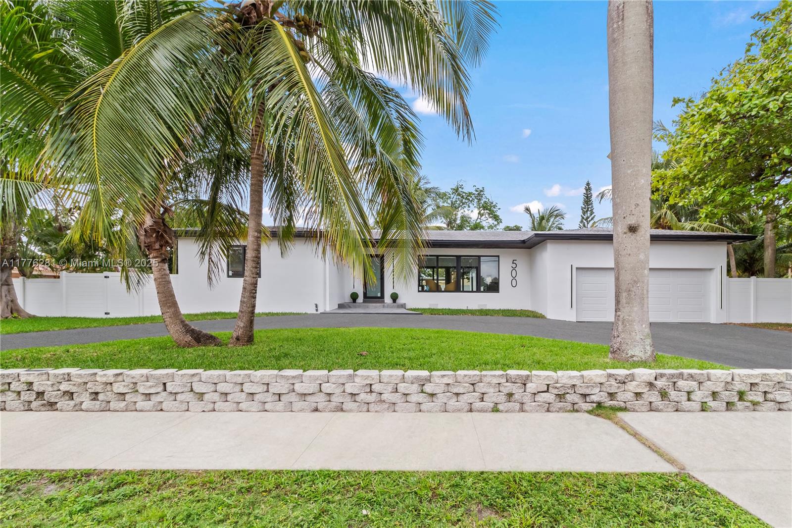 500 Ne 6th St, Pompano Beach, Broward County, Florida - 4 Bedrooms  
3 Bathrooms - 