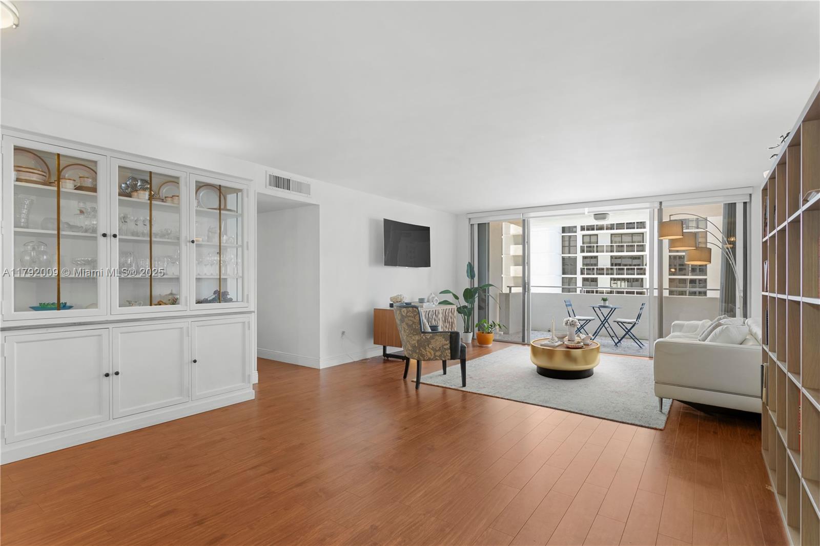 COSTA BRAVA CONDO - Residential