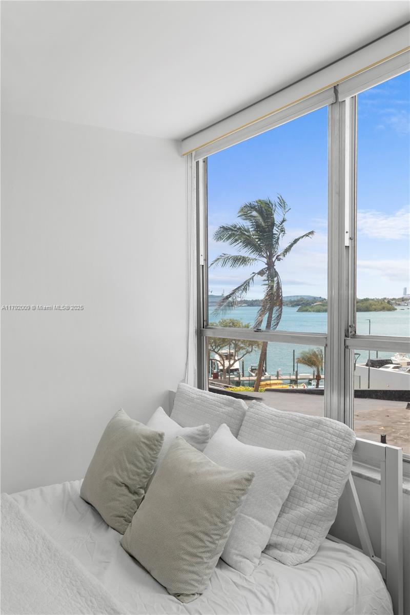 COSTA BRAVA CONDO - Residential