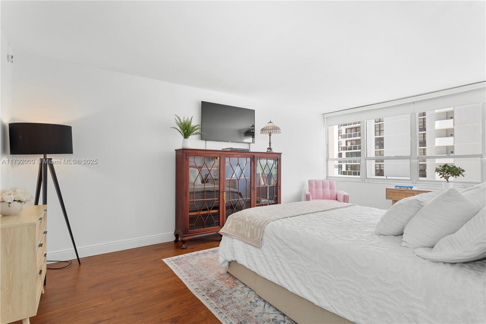 COSTA BRAVA CONDO - Residential