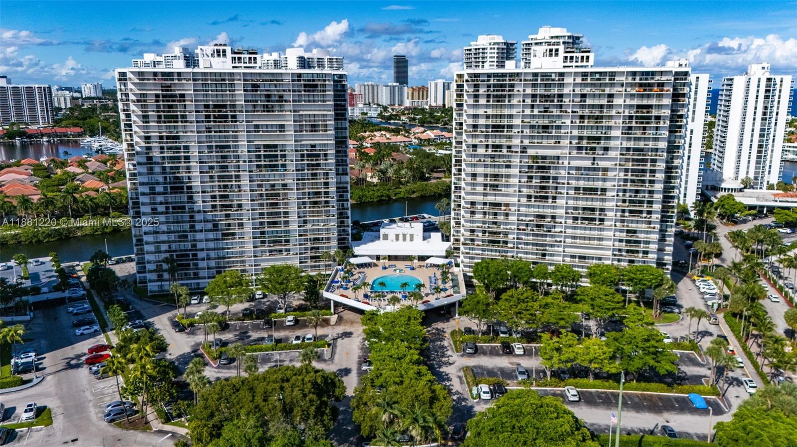 FLAMENCO CONDO TOWER I - Residential