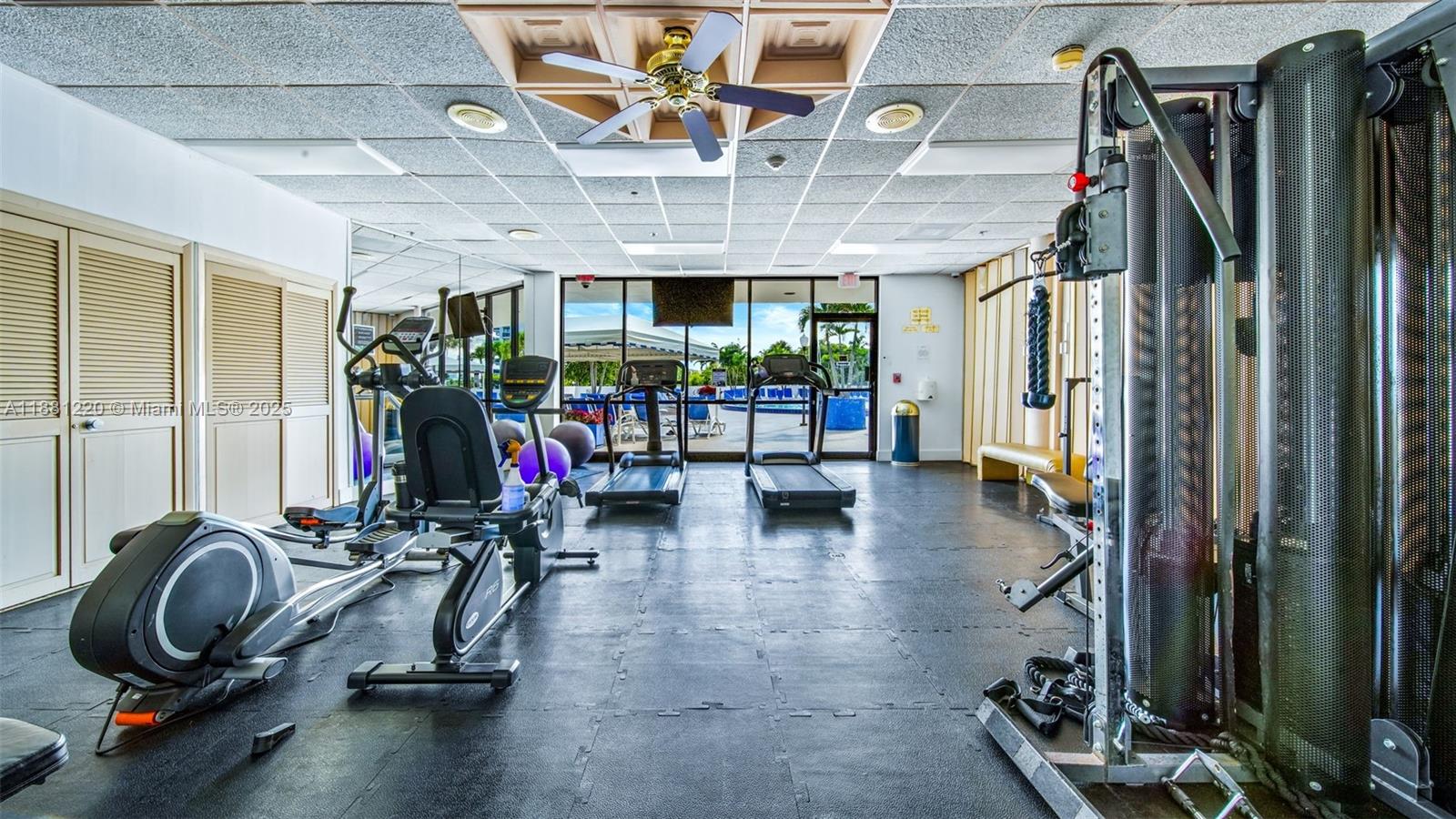 FLAMENCO CONDO TOWER I - Residential