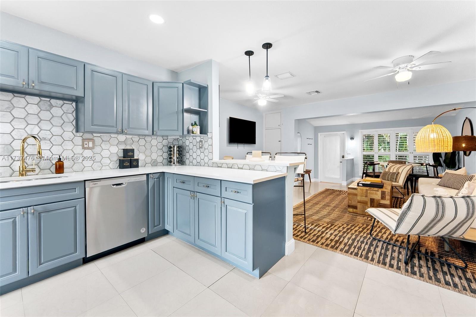 1528 NE 17th Ter