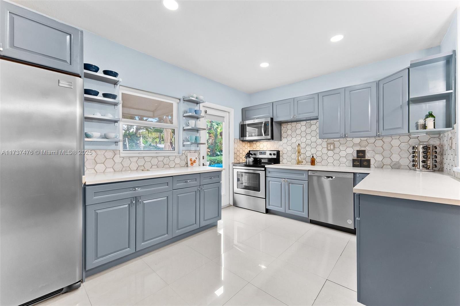 1528 NE 17th Ter