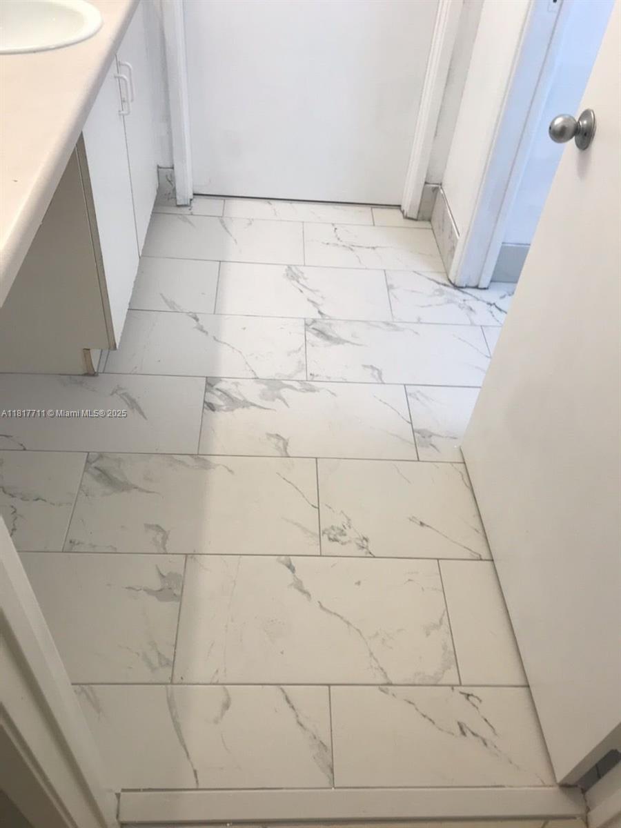 COURTYARDS AT DAVIE CONDO - Residential Lease