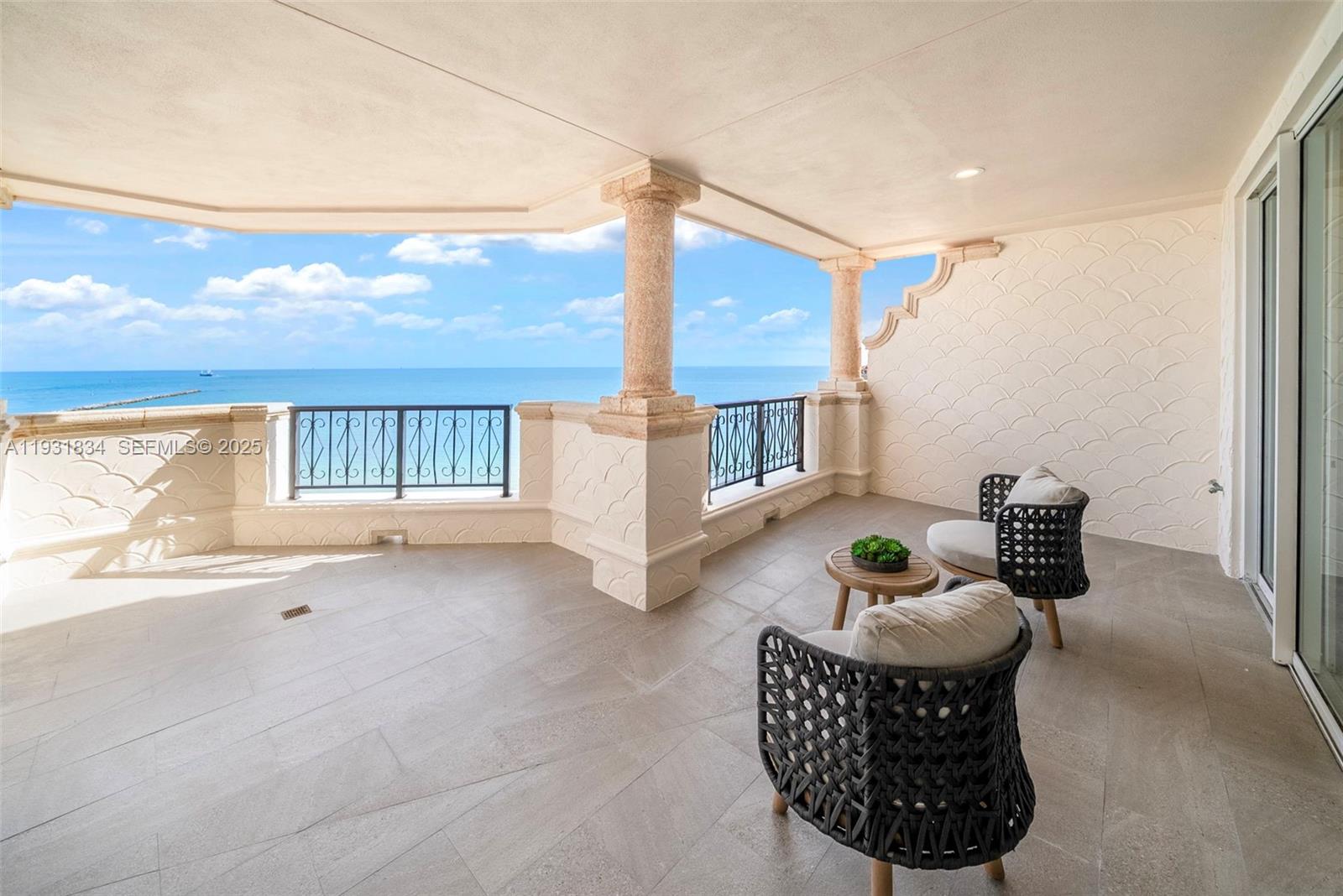 7400 OCEANSIDE AT FISHER - Residential Lease