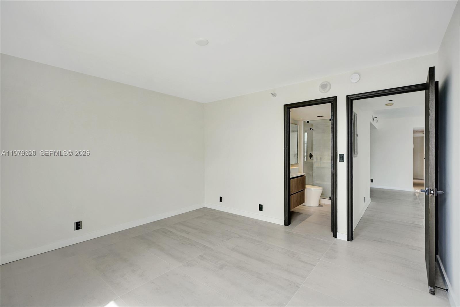 MYSTIC POINTE TOWER 500 C - Residential