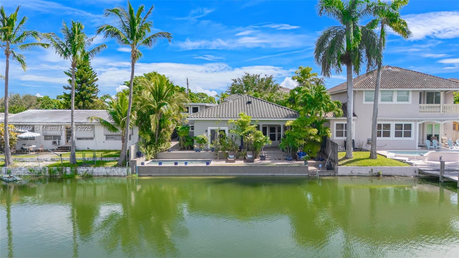 Poinsettia Heights - Residential