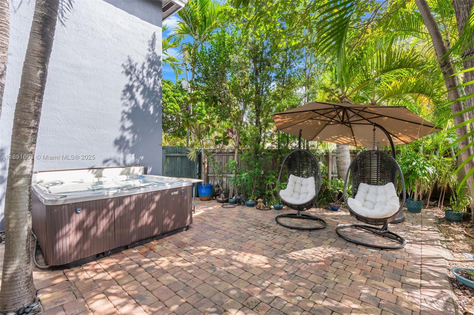 Poinsettia Heights - Residential