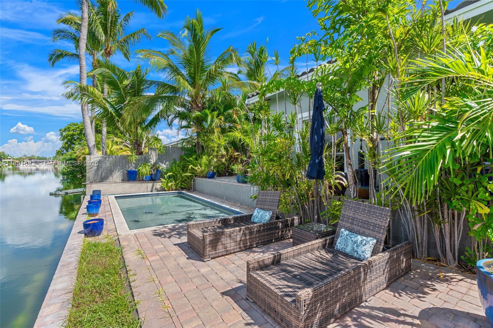 Poinsettia Heights - Residential