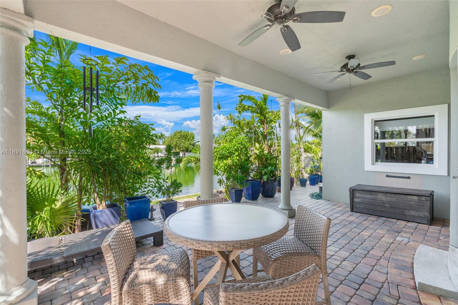 Poinsettia Heights - Residential