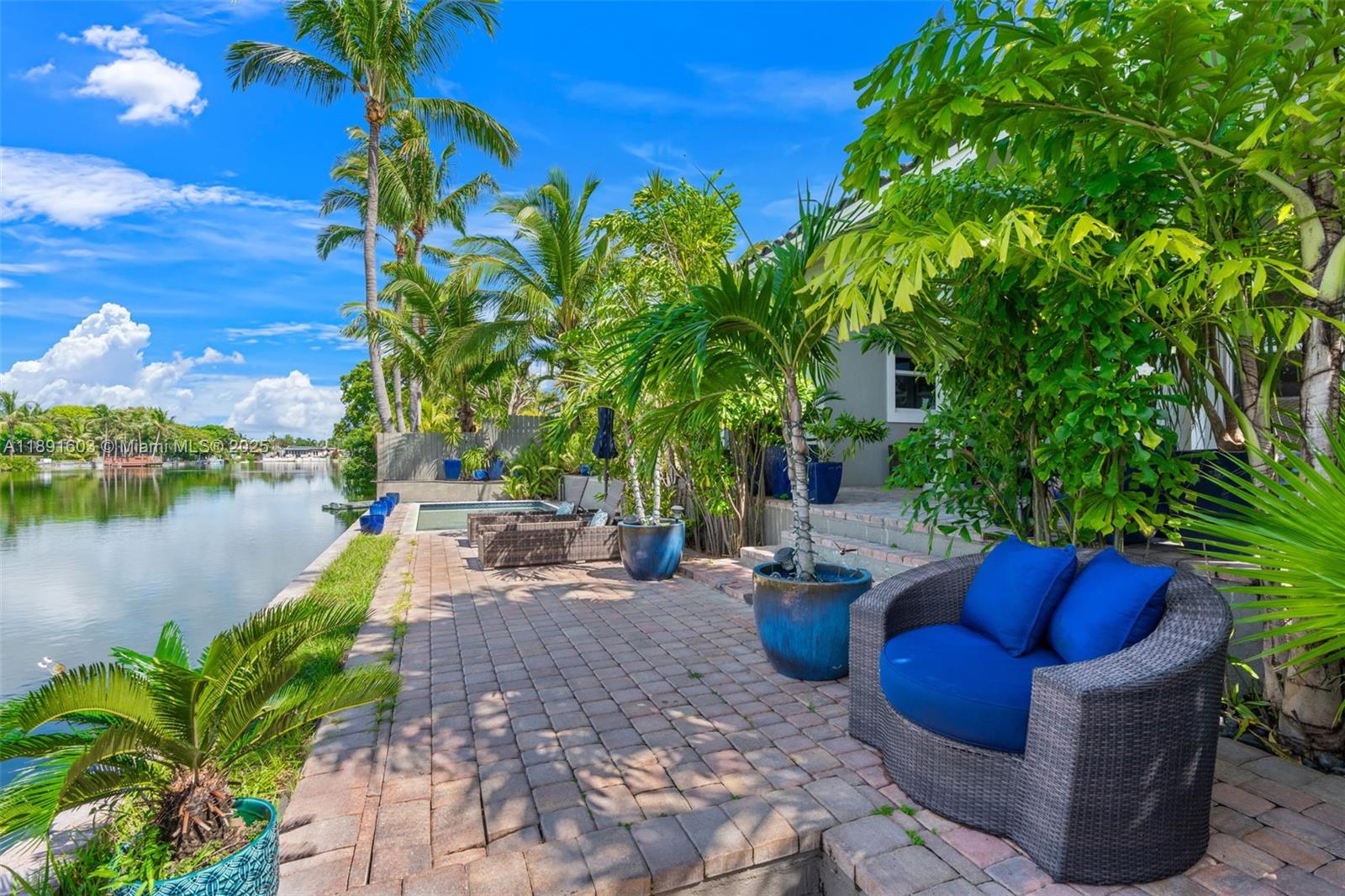 Poinsettia Heights - Residential