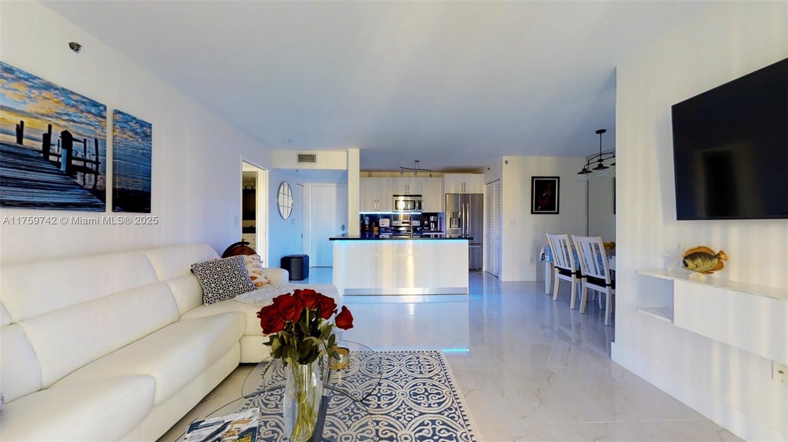 THE YACHT CLUB AT AVENTUR - Residential
