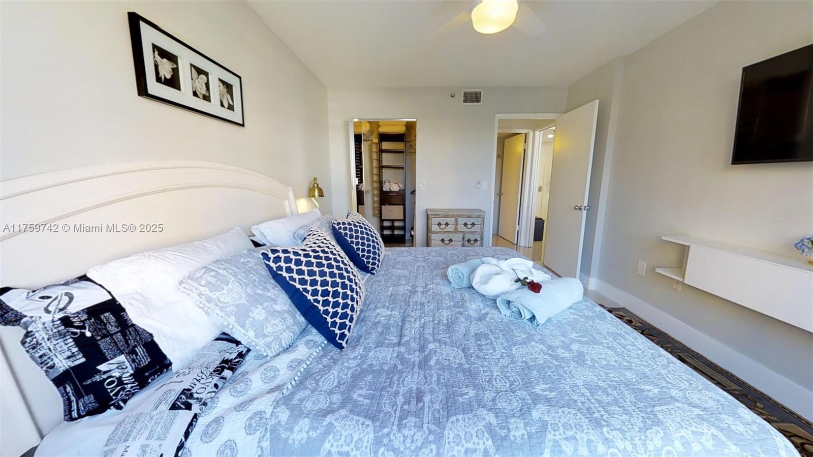 THE YACHT CLUB AT AVENTUR - Residential