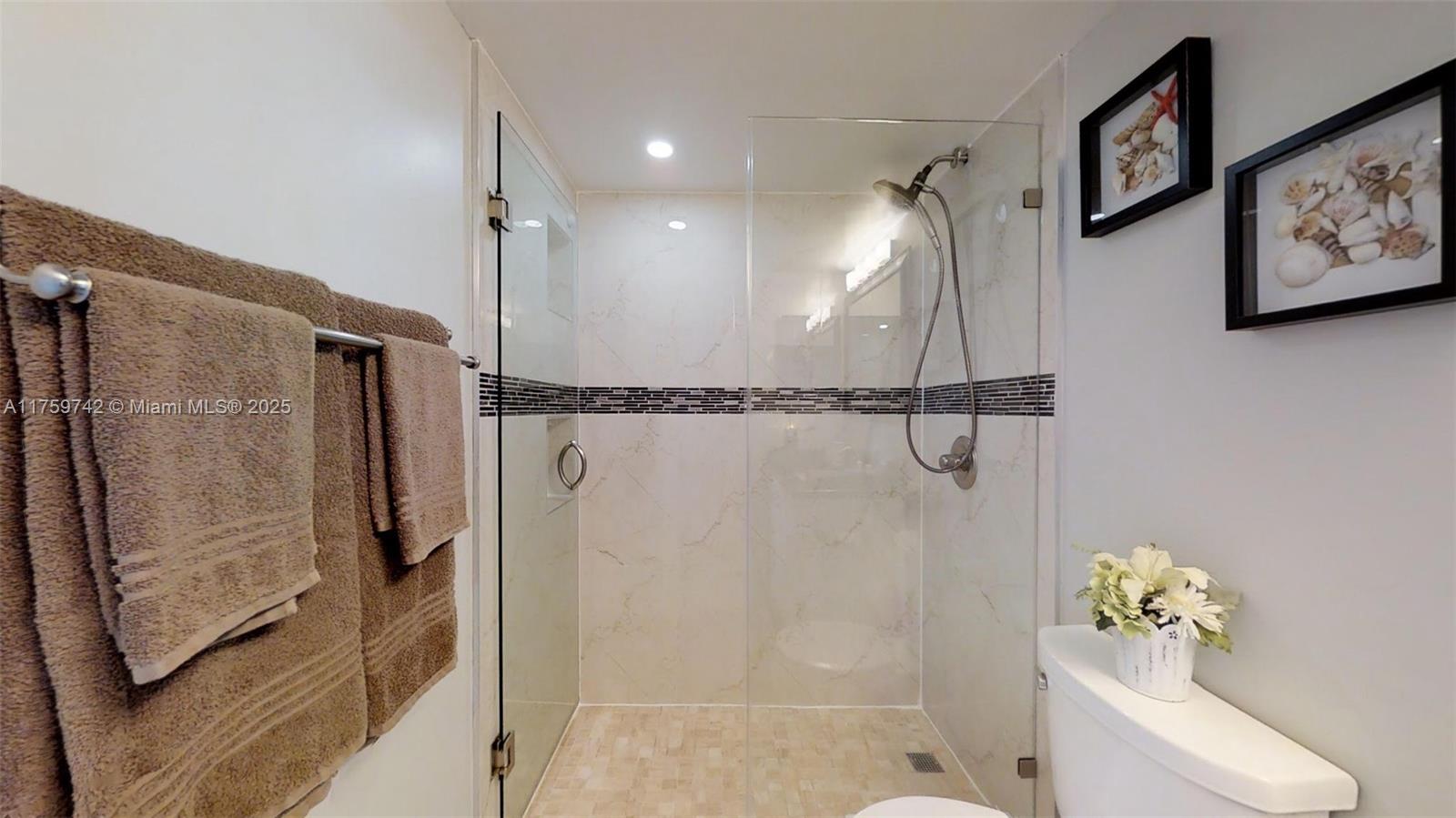 THE YACHT CLUB AT AVENTUR - Residential