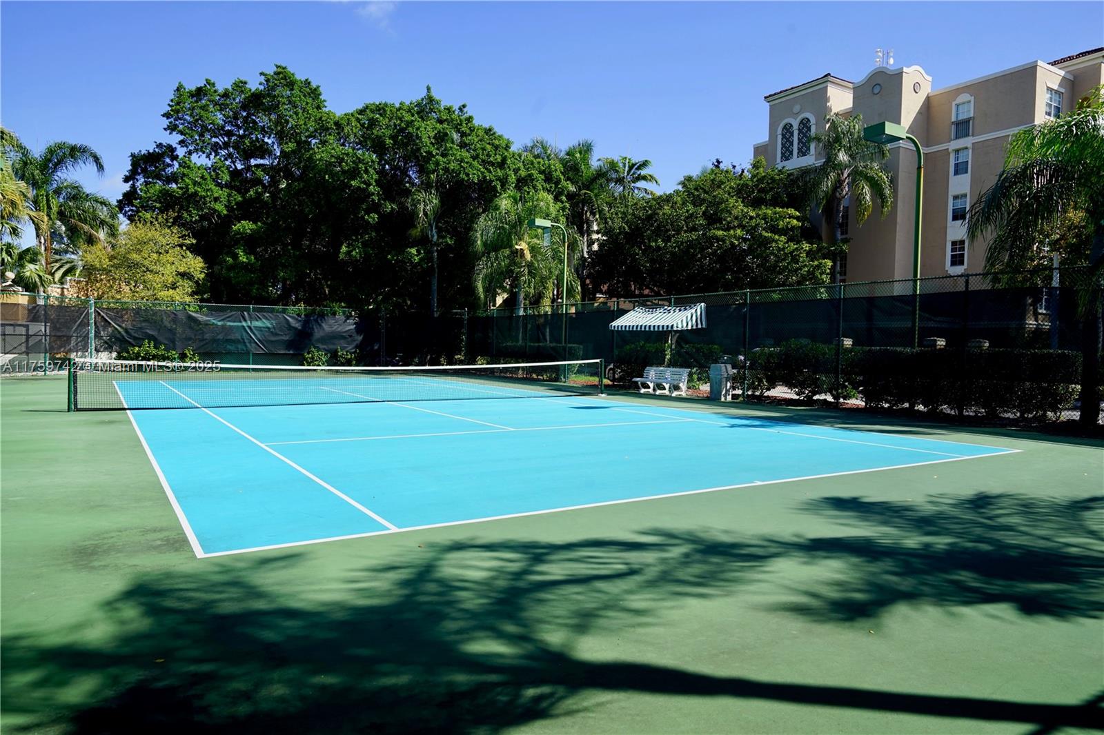 THE YACHT CLUB AT AVENTUR - Residential