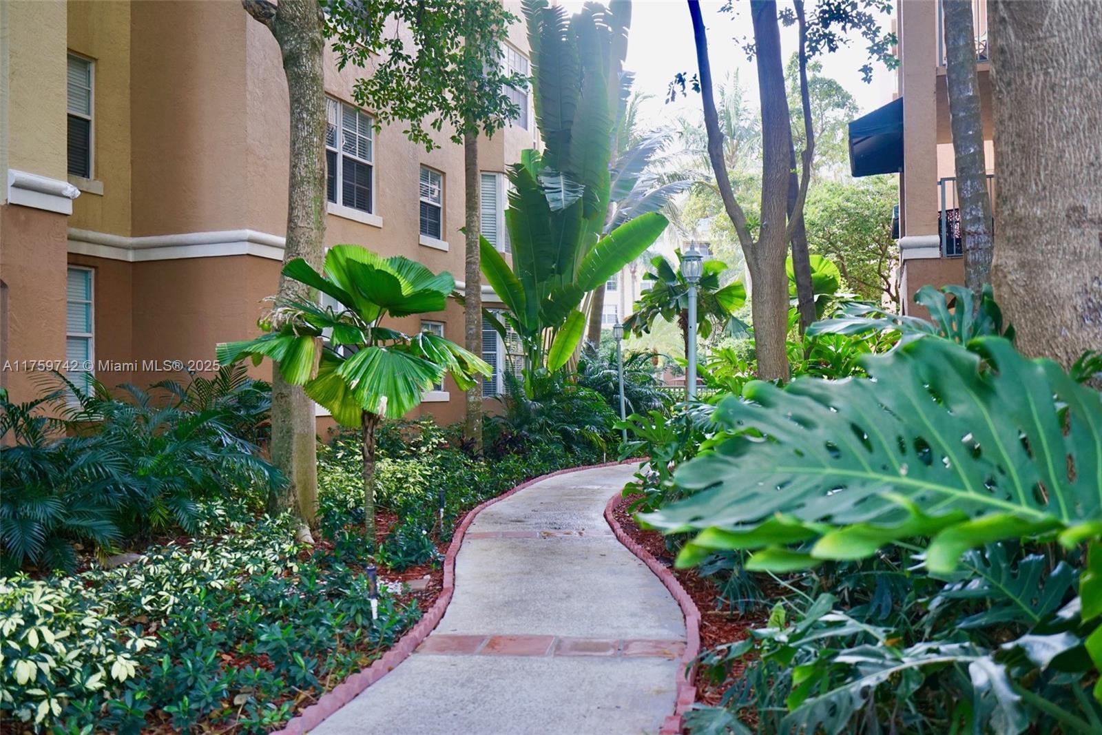 THE YACHT CLUB AT AVENTUR - Residential