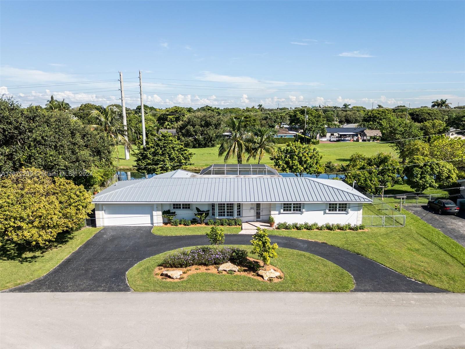 ROYAL PALM ESTATES REPLAT - Residential