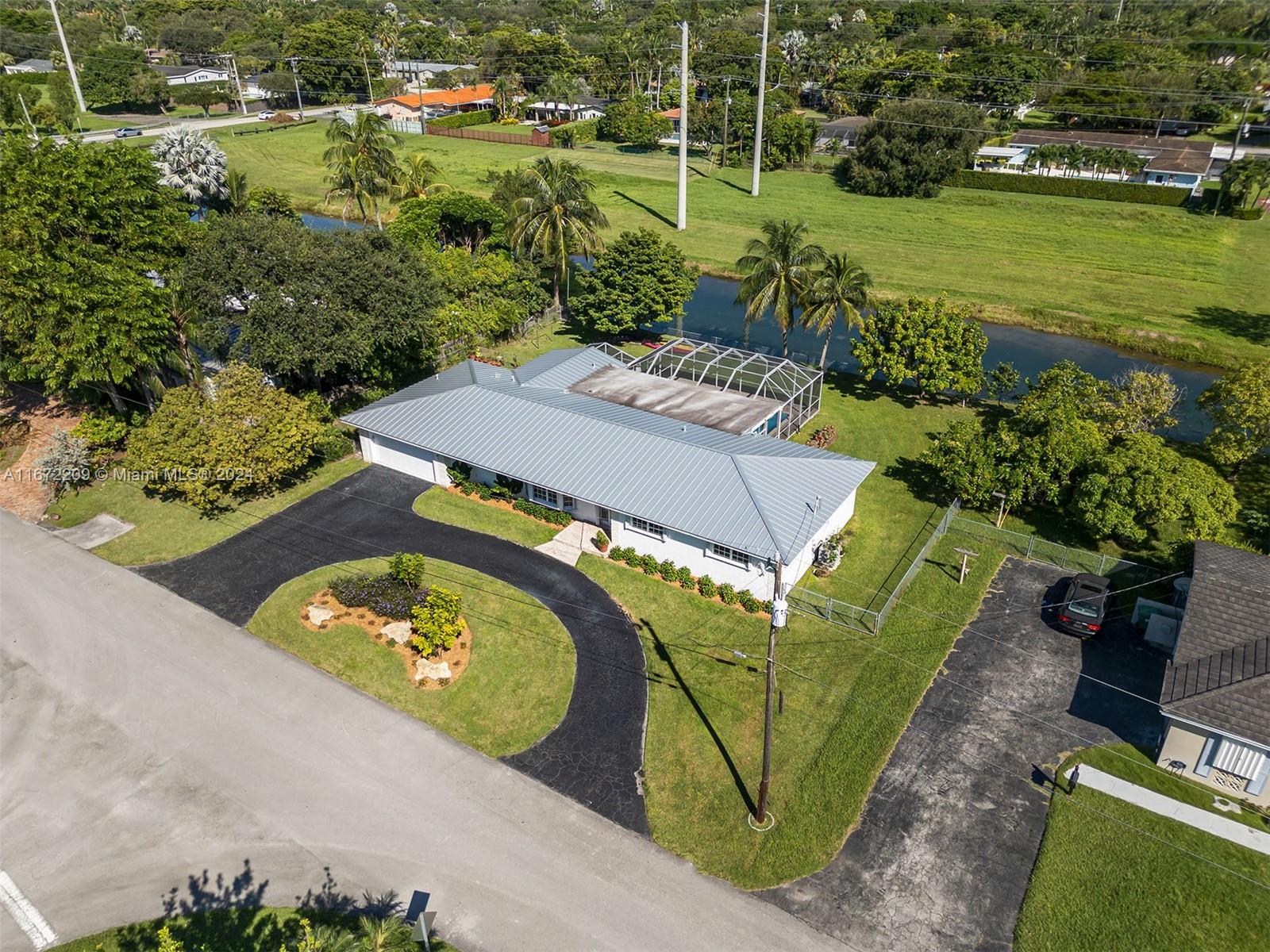 ROYAL PALM ESTATES REPLAT - Residential